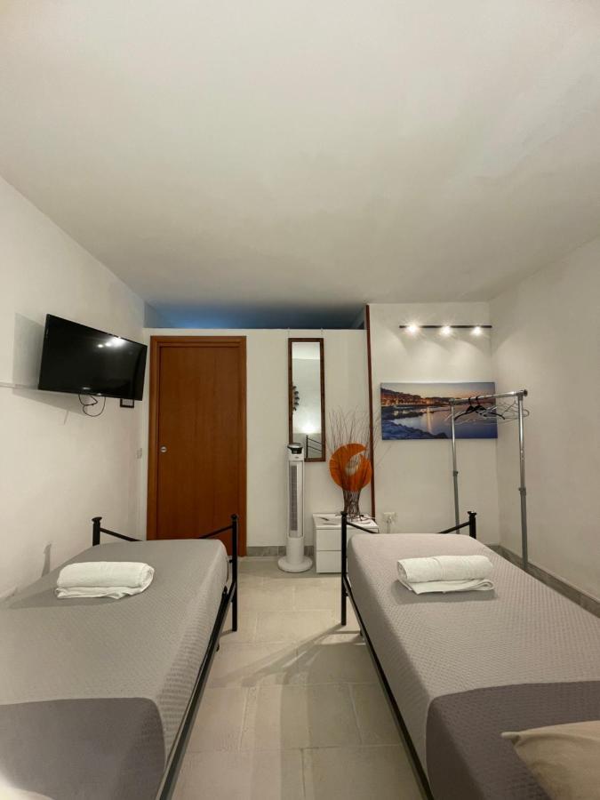 Lisaapartmenthousesalerno Exterior photo